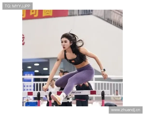 吴艳妮训练场上像神仙出手，生活里竟然住得比我还挤？