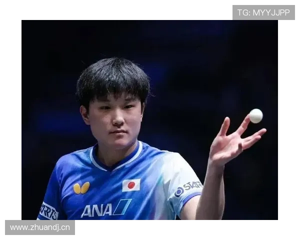 张本智和机场随手拎的包比我一个月工资还贵